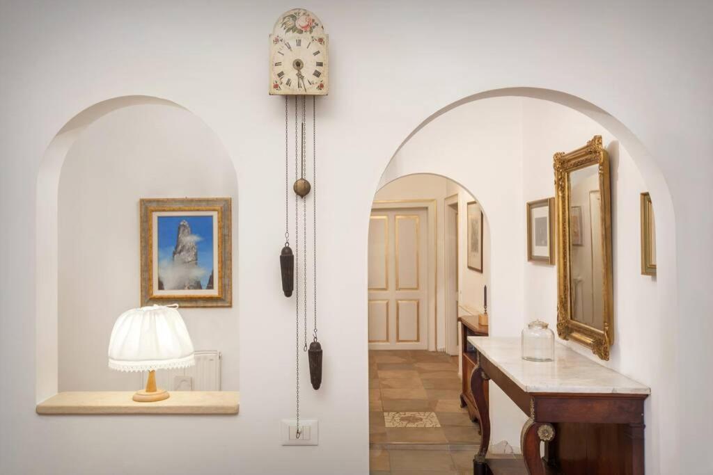 Casa Al Duomo-Nel Cuore Storico Di Merano Exteriör bild